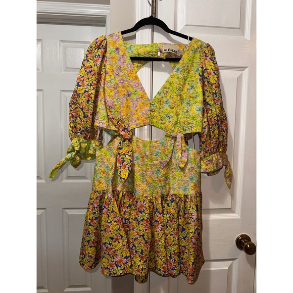 ALÉMAIS Floral Print Mini Dress Puff Sleeve Tie Cutout Backless Yellow US 10 - Picture 7 of 12